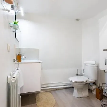 Condamine/batignolles : Cosy Studio Paris